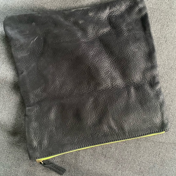 Clare V. Folding clutch! Perfect for going out! - Picture 6 of 6